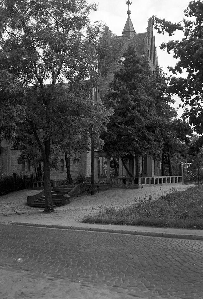 Linum, Dorfkirche, Ansicht 6 (Heimatverein "Alter Krug" Zossen e.V. CC BY-NC-SA)