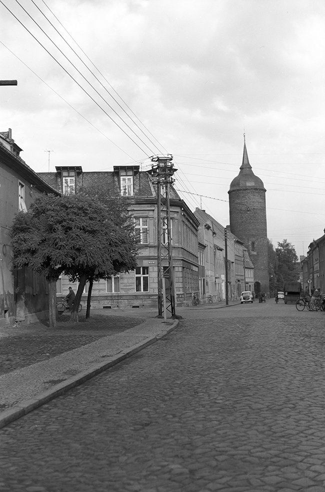 Luckau, Ortsansicht 1 mit Roter Turm (Heimatverein "Alter Krug" Zossen e. V. CC BY-NC-SA)
