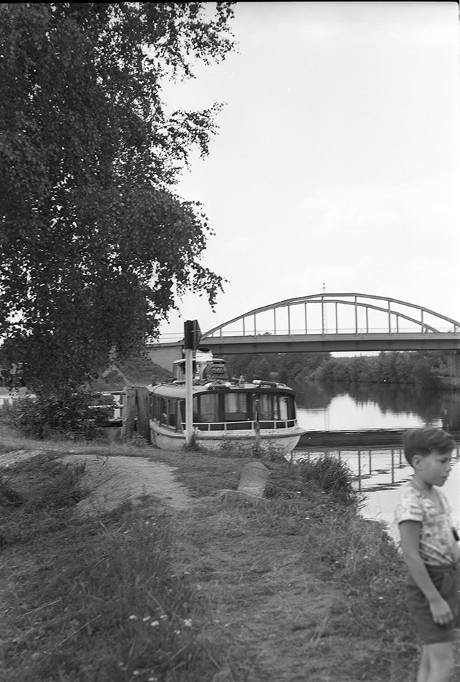 Müllrose, Anlegestelle Fahrgastschifffahrt und Kanalbrücke, Ansicht 3 (Heimatverein "Alter Krug" Zossen e. V. CC BY-NC-SA)