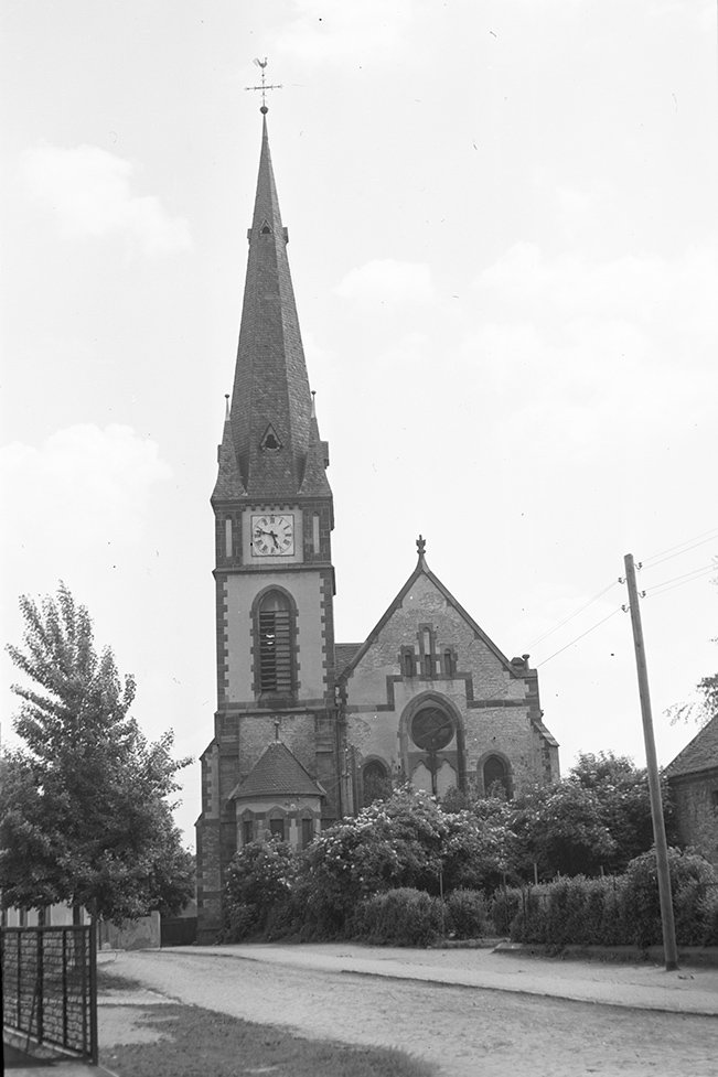 Neundorf, Evangelische Kirche St. Petri und Pauli, Ansicht 2 (Heimatverein "Alter Krug" Zossen e. V. CC BY-NC-SA)