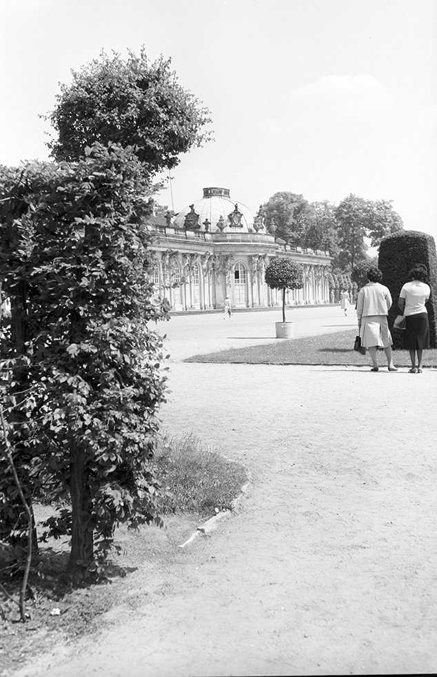Potsdam, Schloss Sanssouci, Ansicht 1 (Heimatverein "Alter Krug" Zossen e. V. CC BY-NC-SA)