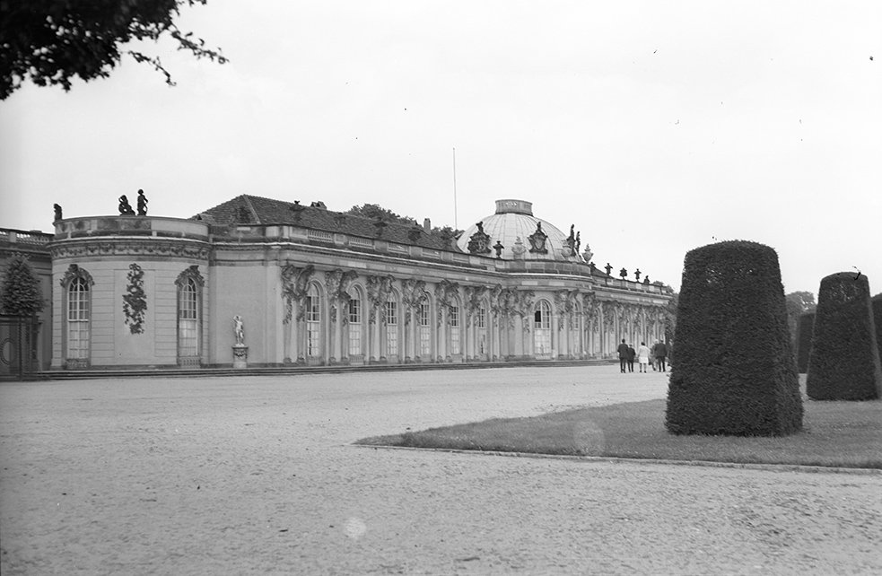 Potsdam, Schloss Sanssouci, Ansicht 4 (Heimatverein "Alter Krug" Zossen e. V. CC BY-NC-SA)