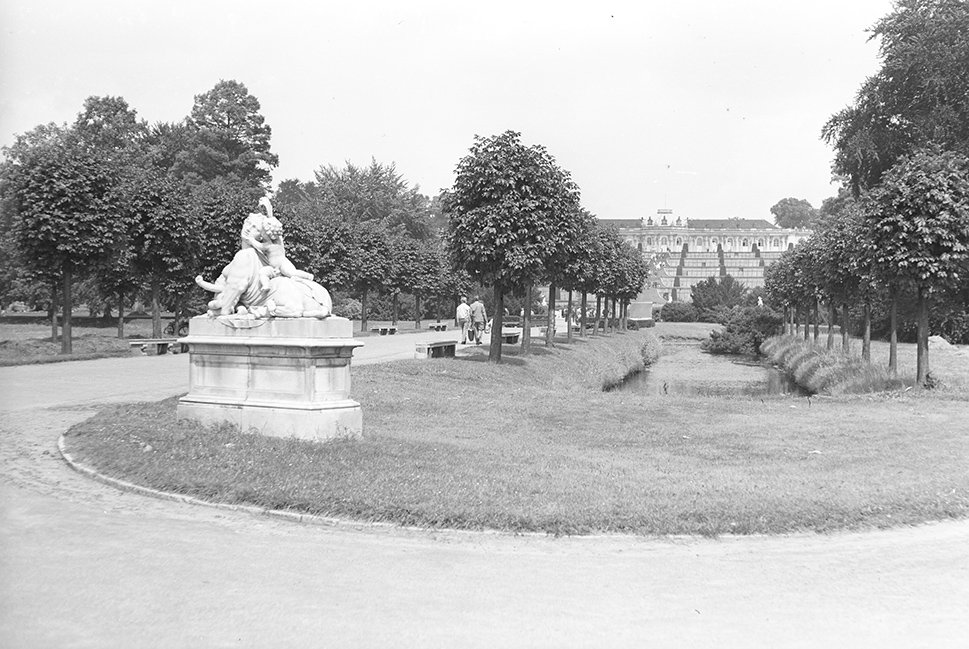 Potsdam, Park Sanssouci, Ansicht 2 (Heimatverein "Alter Krug" Zossen e. V. CC BY-NC-SA)
