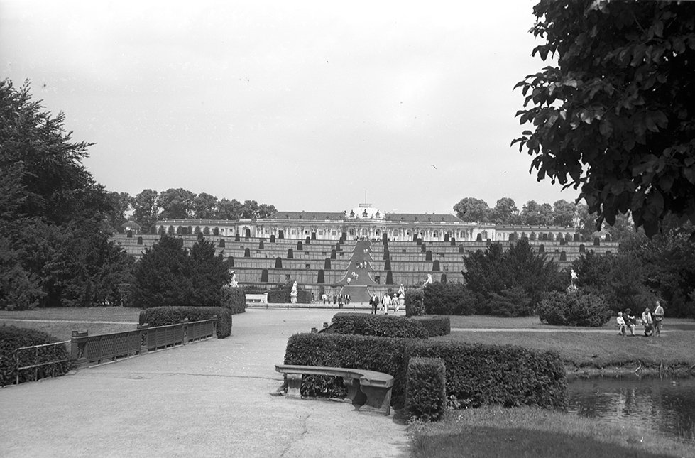 Potsdam, Schloss Sanssouci, Ansicht 5 (Heimatverein "Alter Krug" Zossen e. V. CC BY-NC-SA)