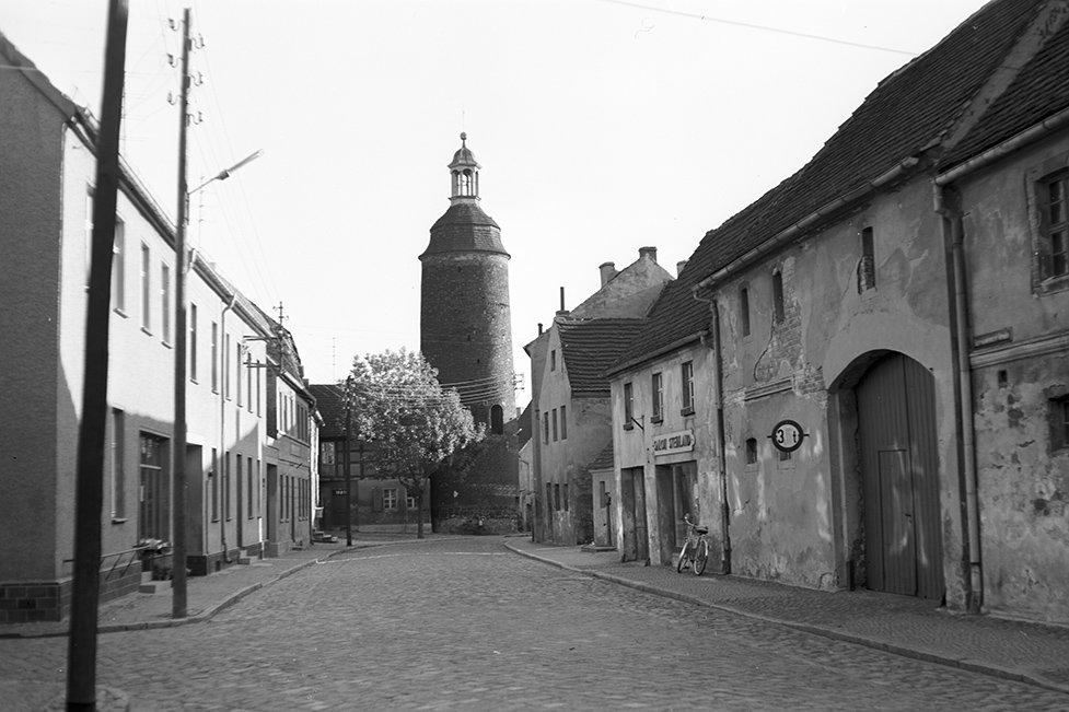 Prettin, Ortsansicht 4 mit Lichtenburger Torturm (Heimatverein "Alter Krug" Zossen e. V. CC BY-NC-SA)