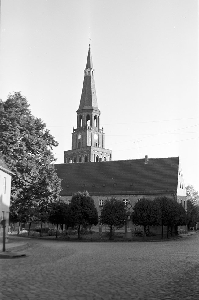 Prettin, Ortsansicht 6 mit Stadtkirche St. Marien (Heimatverein "Alter Krug" Zossen e. V. CC BY-NC-SA)