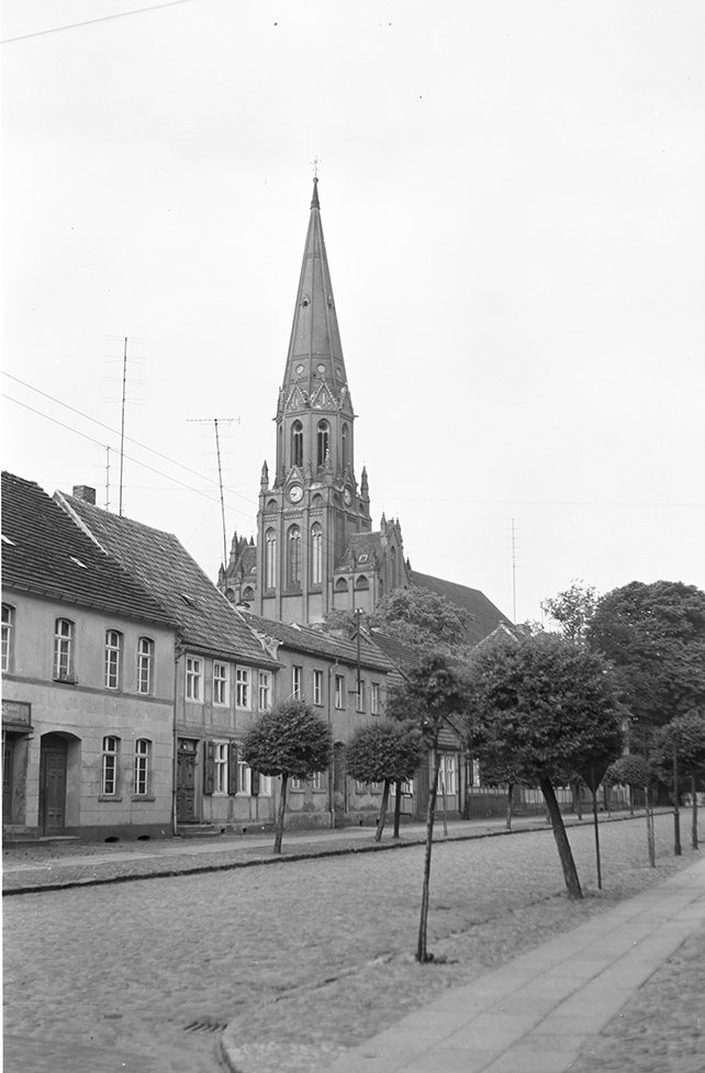 Pritzwalk, Ortsansicht 3 mit Pfarrkirche St. Nikolai (Heimatverein "Alter Krug" Zossen e. V. CC BY-NC-SA)