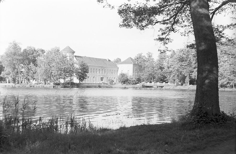 Rheinsberg, Schlosss Rheinsberg, Ansicht 16, Seeseite, (Heimatverein "Alter Krug" Zossen e. V. CC BY-NC-SA)