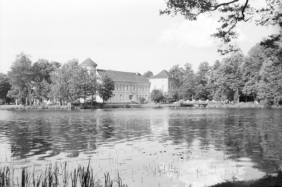 Rheinsberg, Schlosss Rheinsberg, Ansicht 18, Seeseite, (Heimatverein "Alter Krug" Zossen e. V. CC BY-NC-SA)