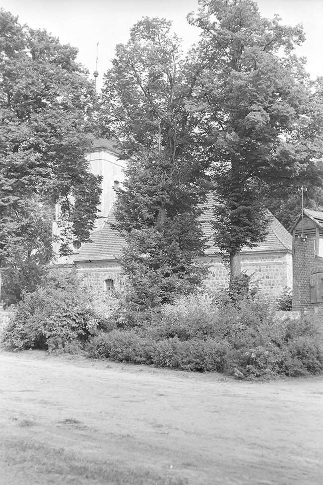 Schmargendorf (Angermünde), Dorfkirche Ansicht 2 (Heimatverein "Alter Krug" Zossen e. V. CC BY-NC-SA)