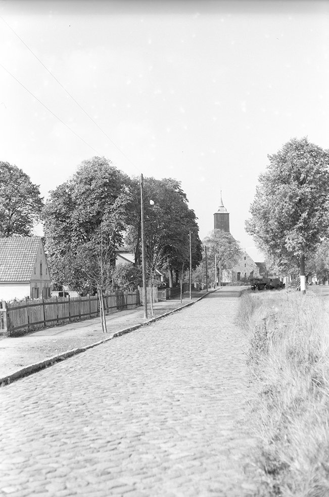 Schönerlinde, Ortsansicht 1 mit Dorfkirche (Heimatverein "Alter Krug" Zossen e. V. CC BY-NC-SA)