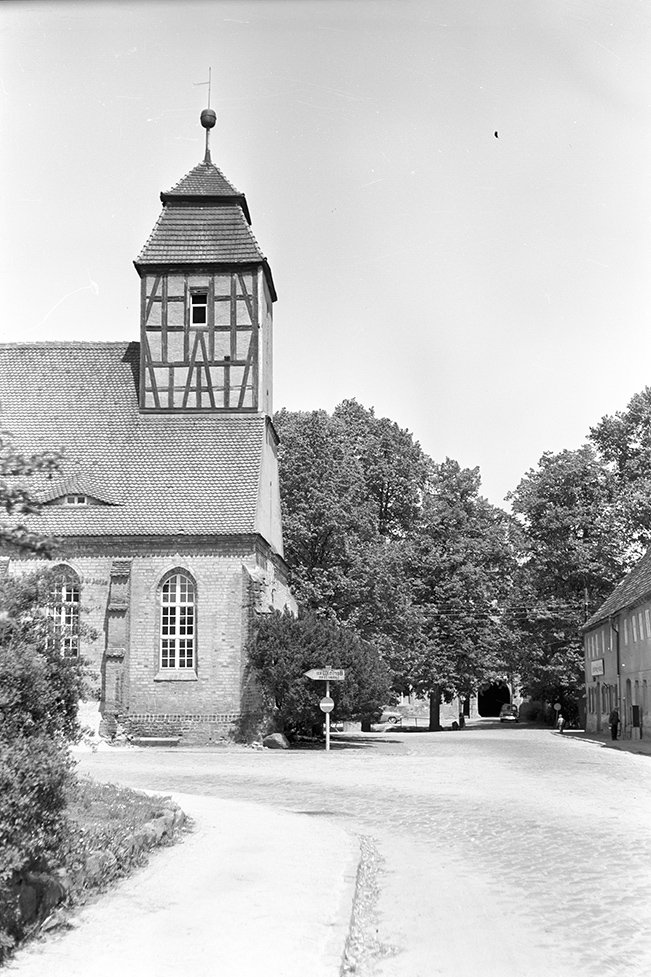 Sonnewalde, Ortsansicht 4 mit Stadtpfarrkirche (Heimatverein "Alter Krug" Zossen e. V. CC BY-NC-SA)