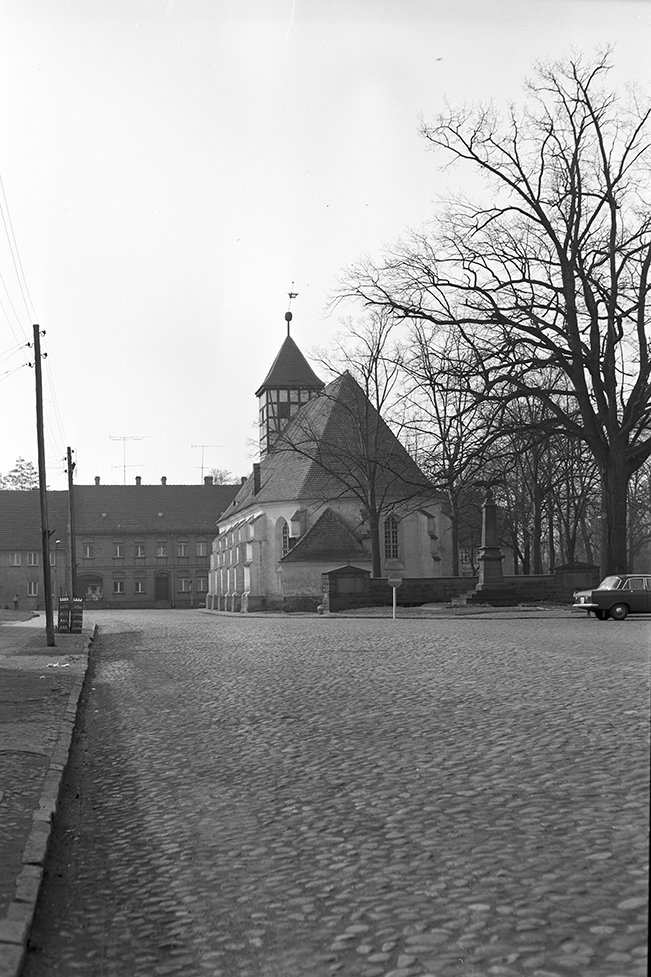 Sonnewalde, Ortsansicht 8 mit Stadtpfarrkirche (Heimatverein "Alter Krug" Zossen e. V. CC BY-NC-SA)