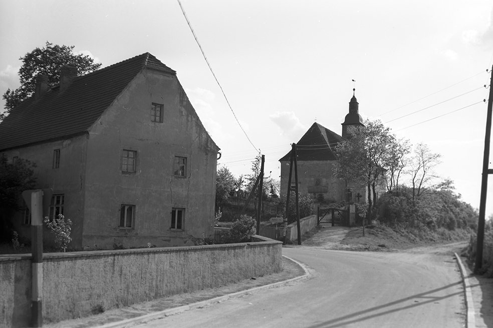 Staritz, Ortsansicht 3 mit Evangelische Pfarrkirche (Heimatverein "Alter Krug" Zossen e. V. CC BY-NC-SA)