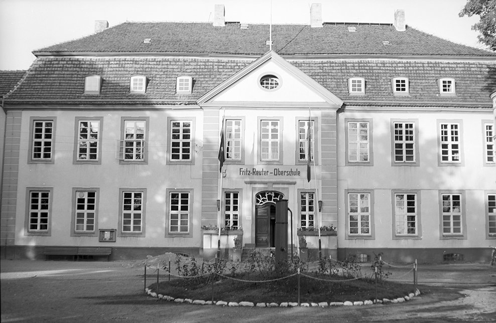 Stavenhagen, Fritz-Reuter-Oberschule, Ansicht 4 (Heimatverein "Alter Krug" Zossen e. V. CC BY-NC-SA)