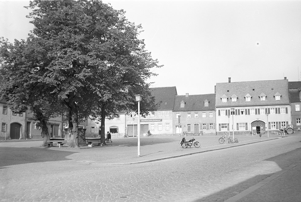 Strehla, Ortsansicht 10 Marktplatz mit Marktbrunnen (Heimatverein "Alter Krug" Zossen e. V. CC BY-NC-SA)