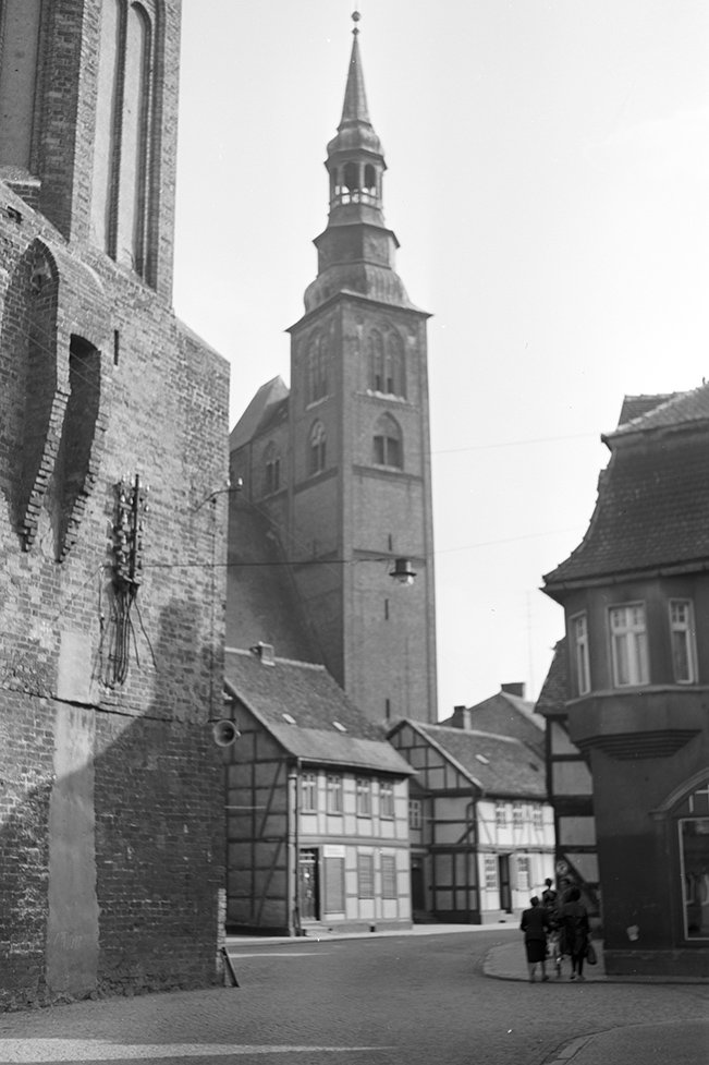 Tangermünde, Stadtansicht 6 mit St. Stephan Kirche (Heimatverein "Alter Krug" Zossen e. V. CC BY-NC-SA)