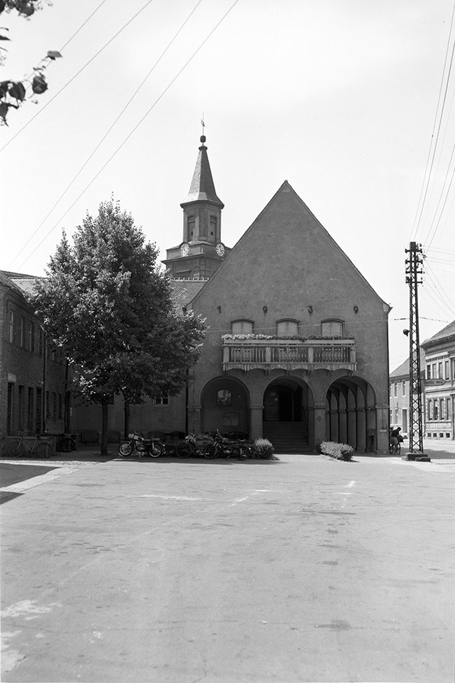 Trebbin, Rathaus mit Kirche St. Marien, Ansicht 1 (Heimatverein "Alter Krug" Zossen e. V. CC BY-NC-SA)