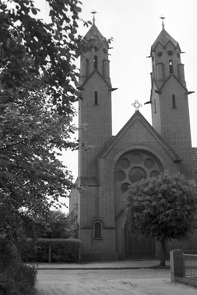 Trebbin, Kirche St. Joseph, Ansicht 1 (Heimatverein "Alter Krug" Zossen e. V. CC BY-NC-SA)