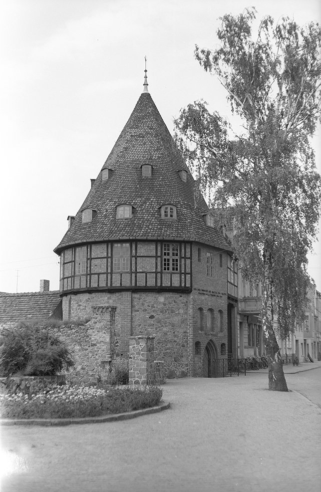 Treuenbrietzen, Stadtturm Heilig-Geist-Kapelle, Ansicht 2 (Heimatverein "Alter Krug" Zossen e. V. CC BY-NC-SA)