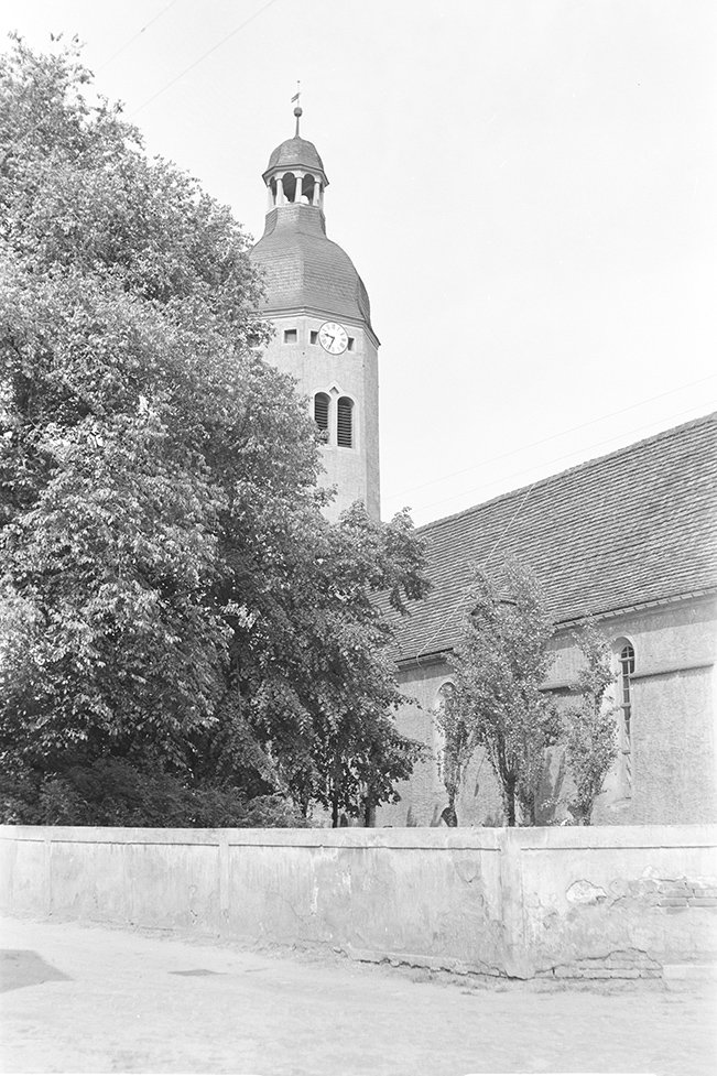 Uebigau, St.-Nikolai-Kirche, Ansicht 1 (Heimatverein "Alter Krug" Zossen e. V. CC BY-NC-SA)