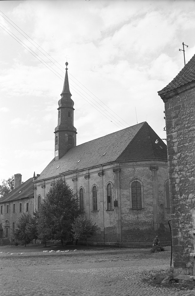 Wegeleben, Katholische Kirche St. Nikolaus in Adersleben, Ortsteil von Wegeleben seit 1.6.1950 (Heimatverein "Alter Krug" Zossen e. V. CC BY-NC-SA)