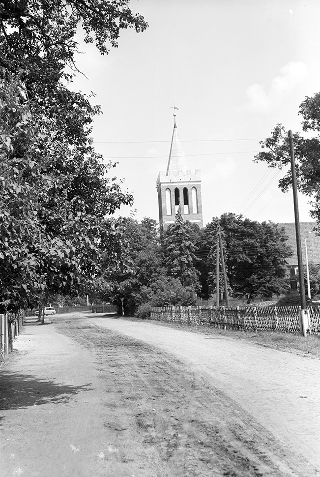 Werben (Spreewald), Ortsansicht 6 mit Dorfkirche Werben (Heimatverein "Alter Krug" Zossen e. V. CC BY-NC-SA)