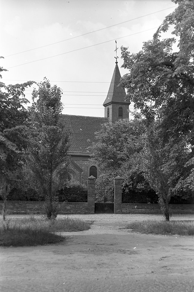 Wolmirsleben, Kirche St. Nikolai, Ansicht 2 (Heimatverein "Alter Krug" Zossen e. V. CC BY-NC-SA)