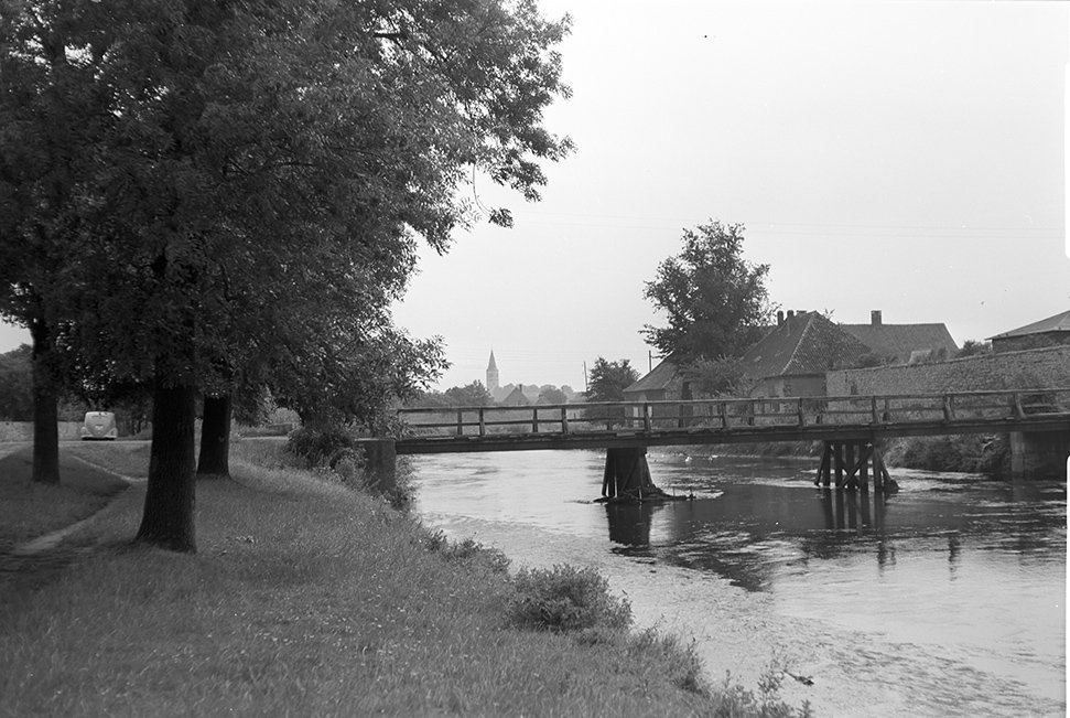 Wolmirsleben, Ortsansicht 4 mit Brücke über Bode (Heimatverein "Alter Krug" Zossen e. V. CC BY-NC-SA)