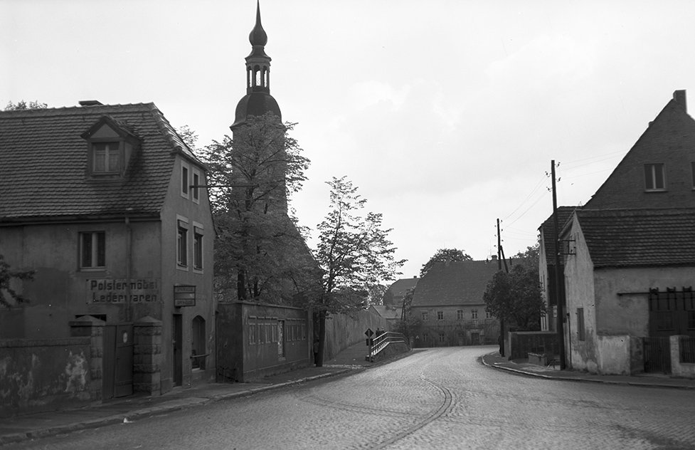 Zeithain, Ortsansicht 5 mit Kirche St. Michael (Heimatverein "Alter Krug" Zossen e. V. CC BY-NC-SA)