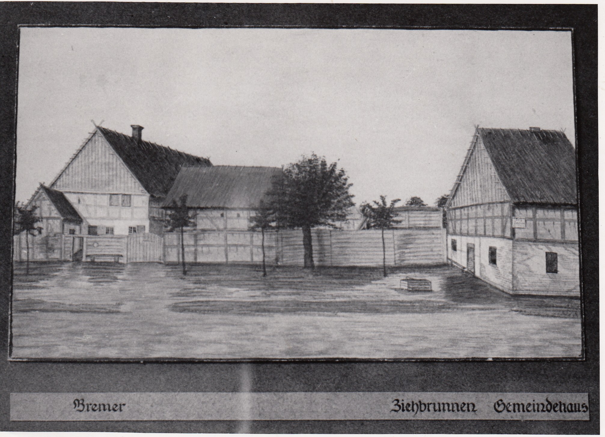 2501: Ansicht „Bremer, Ziehbrunnen, Gemeindehaus“ (Museumsverband des Landes Brandenburg e.V. CC BY-NC-SA)