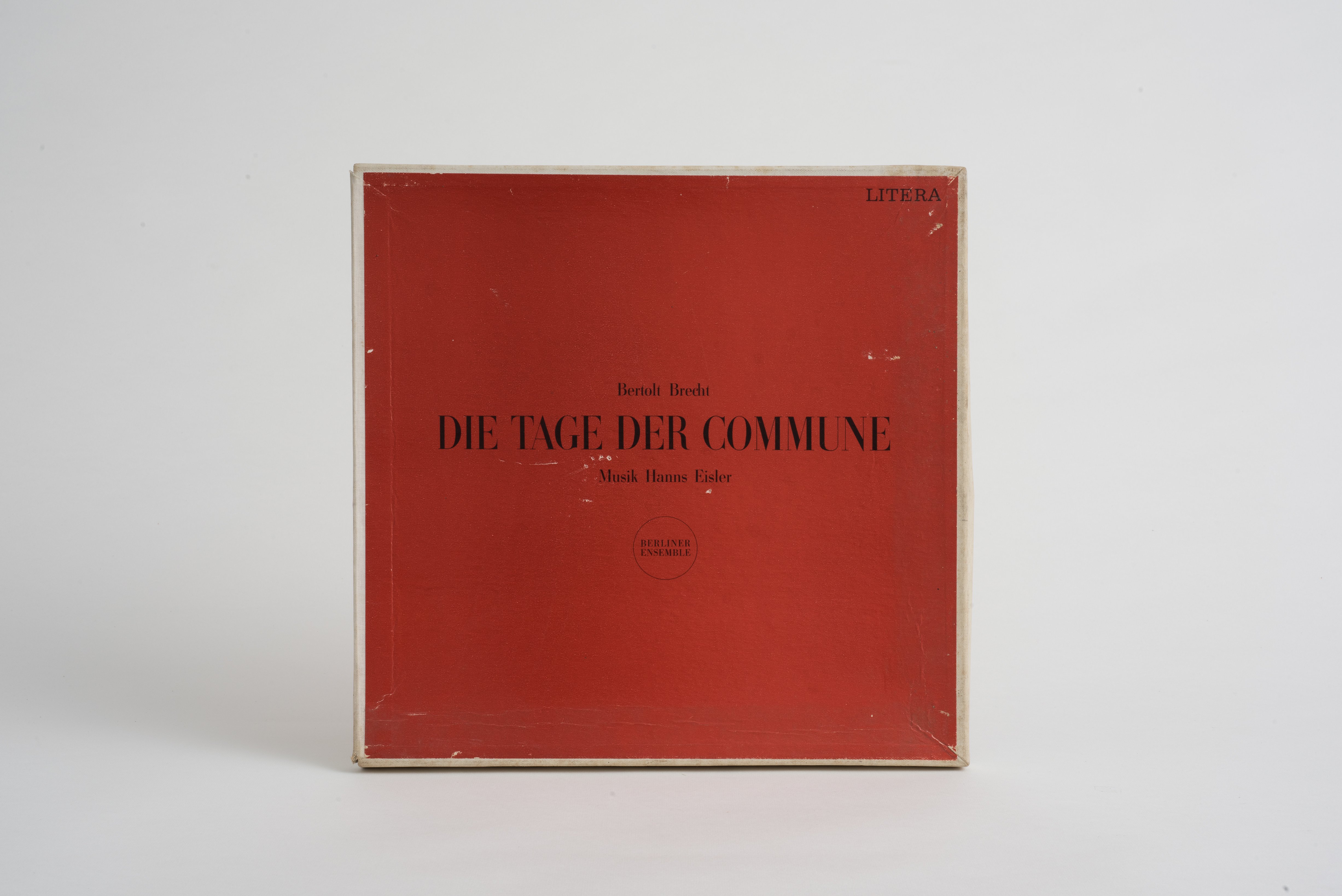 Litera Schallplatte „Bertolt Brecht – Die Tage der Commune“ (Museum Utopie und Alltag. Alltagskultur und Kunst aus der DDR CC BY-NC-SA)