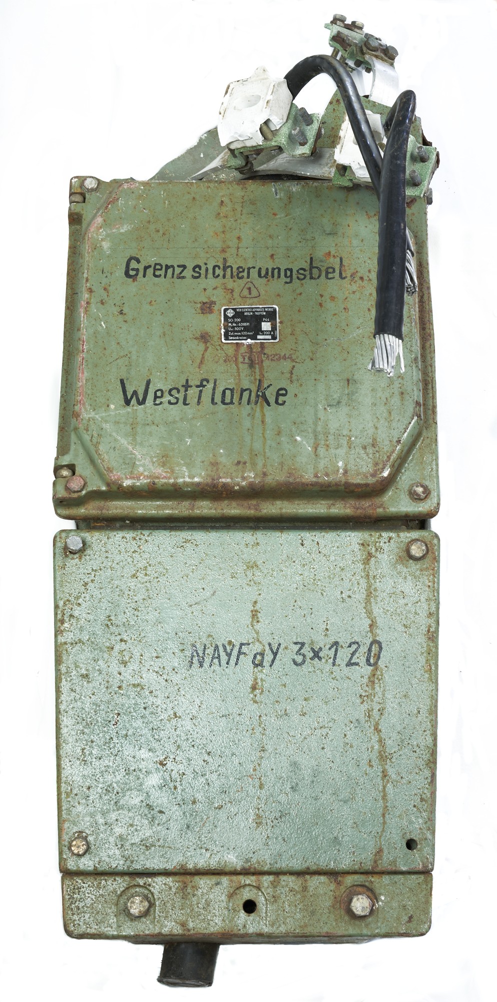 Reste Westflanke (Checkpoint Bravo - Erinnerungs- und Begegnungsstätte Grenzkontrollpunkt Drewitz-Dreilinden CC BY-NC-SA)