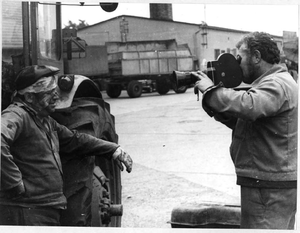 Dreharbeiten zum Film "Ernst ernst" (Foto 1 von insgesamt 4) (Amateurfilmarchiv HAVELLAND PRIVAT RR-F)