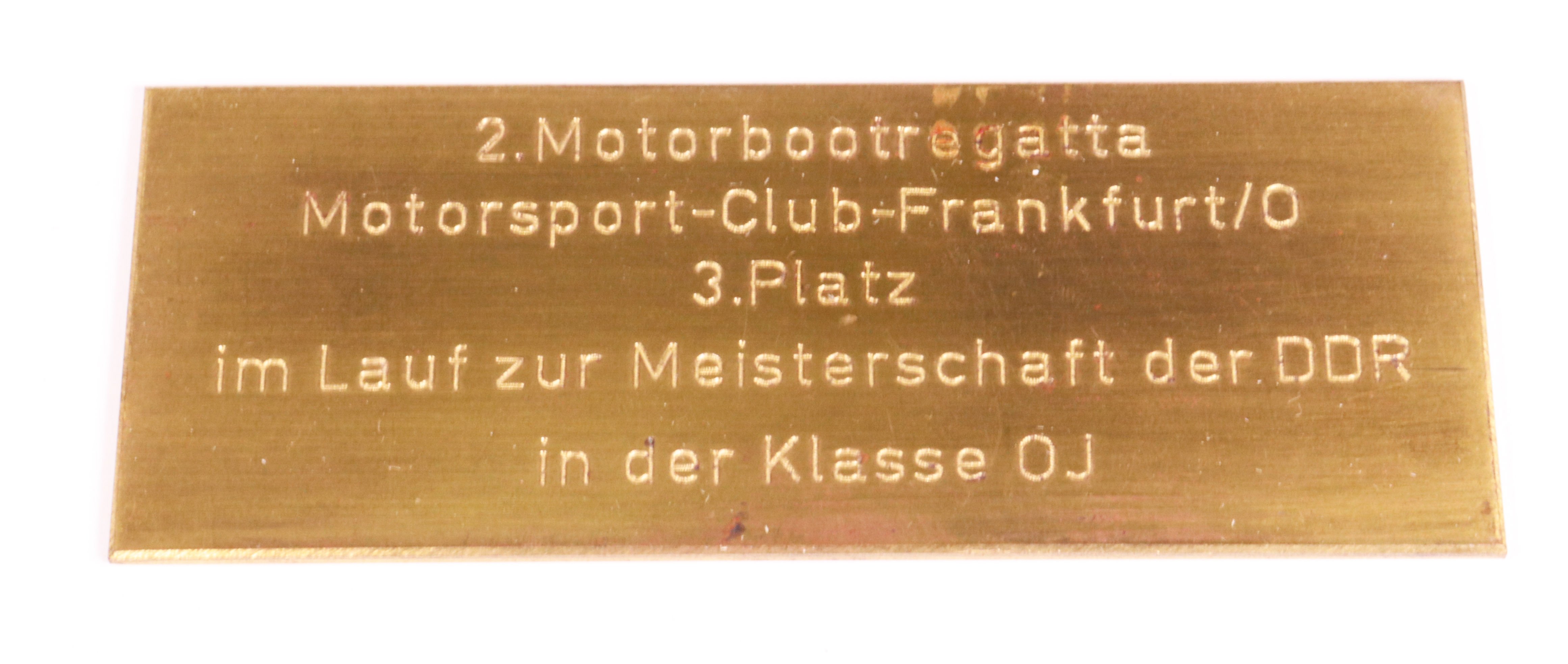 Pokalschild "2. Motorbootregatta in Frankfurt Oder" (Museum für Stadt und Technik Ludwigsfelde CC BY-NC-SA)