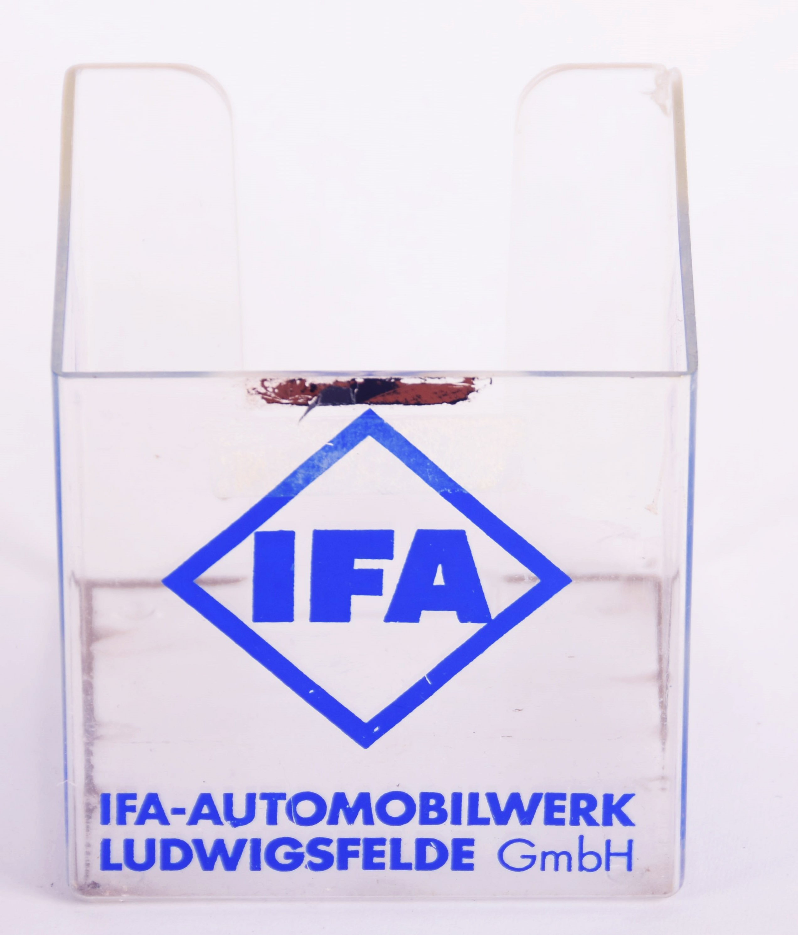 Notizzettelbehälter "IFA" (Museum für Stadt und Technik Ludwigsfelde CC BY-NC-SA)