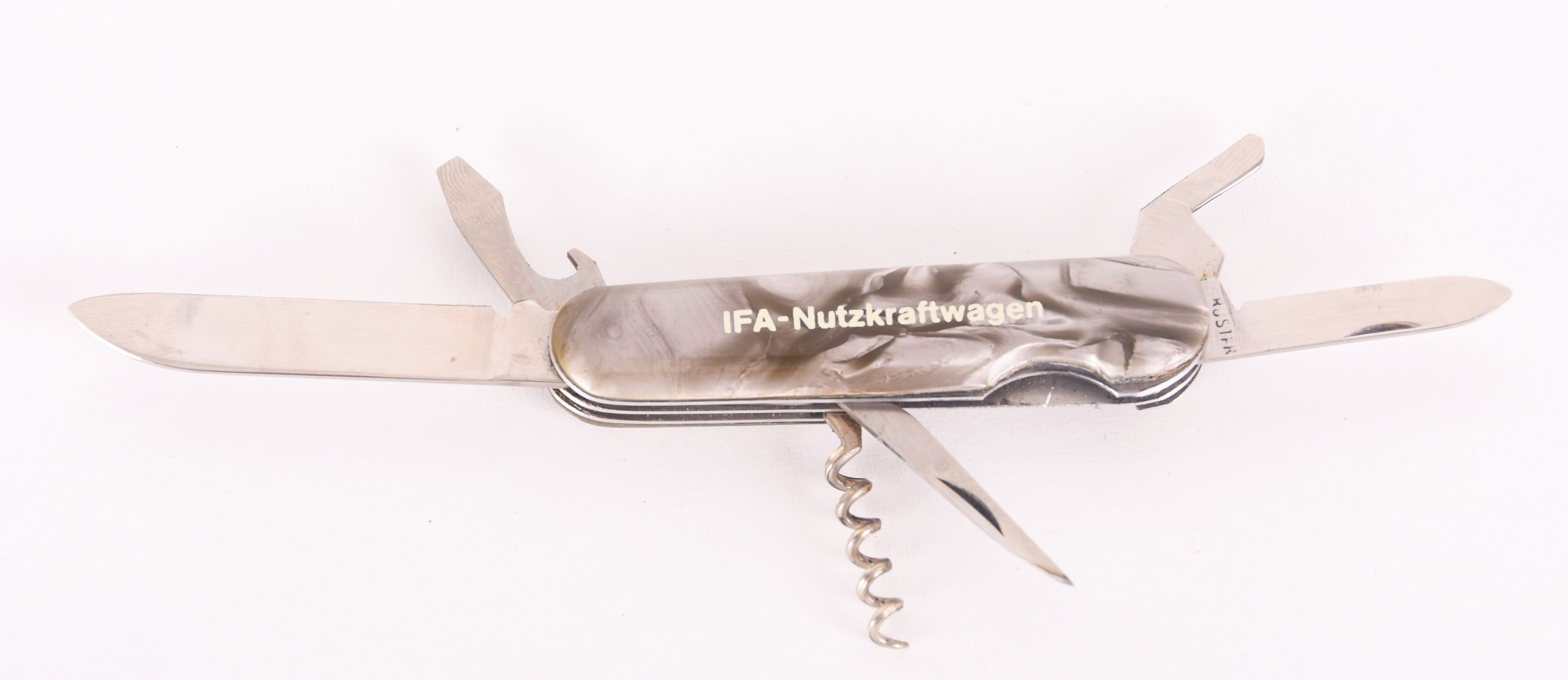 Taschenmesser "IFA-Nutzkraftwagen" (Museum für Stadt und Technik Ludwigsfelde CC BY-NC-SA)