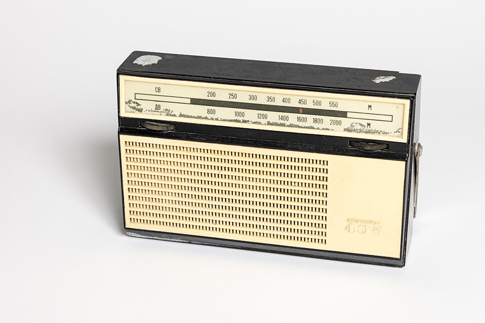 Transistorradio (Museum Neuruppin CC BY-NC-SA)