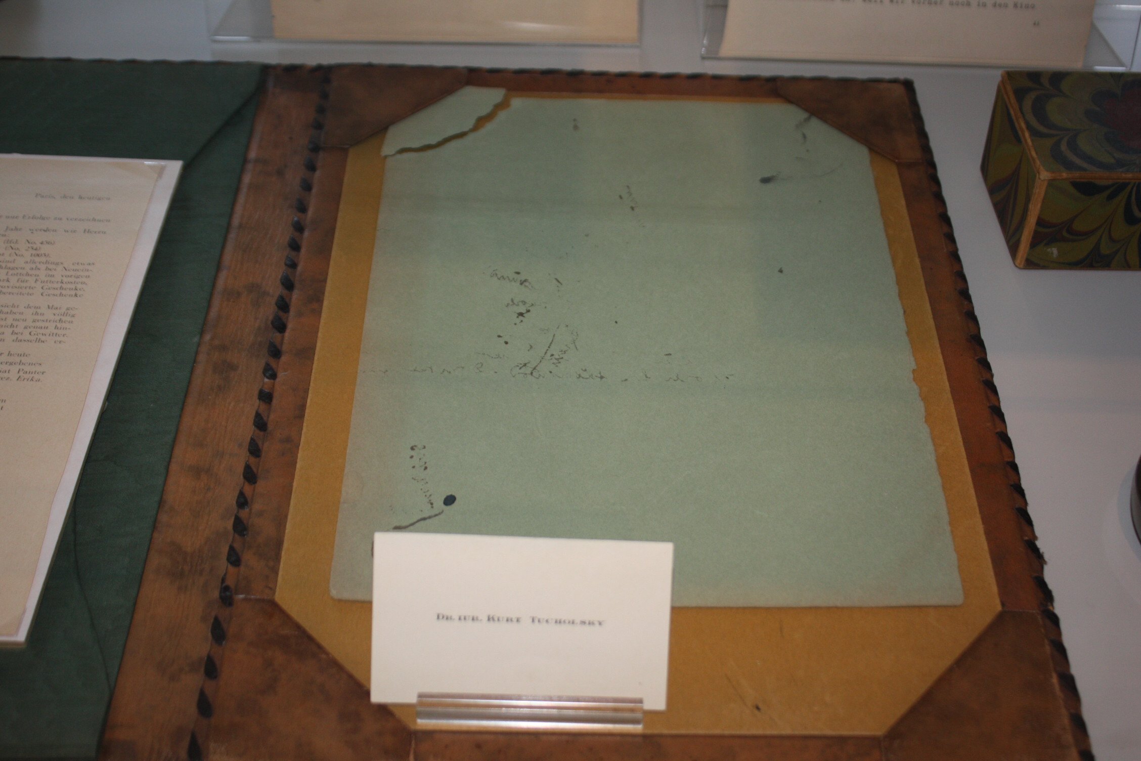 Schreibmappe (Kurt Tucholsky Literaturmuseum CC BY-NC-SA)