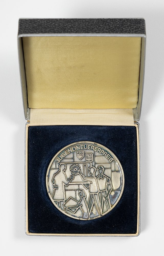 Medaille "Jugendneuererpreis" (ReMO - Regionalmuseum Oberhavel CC BY-NC-SA)