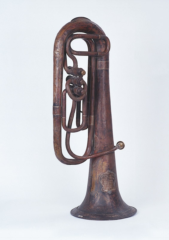 Bass-Tuba (Bombardon) (Museum Viadrina CC BY-NC-SA)