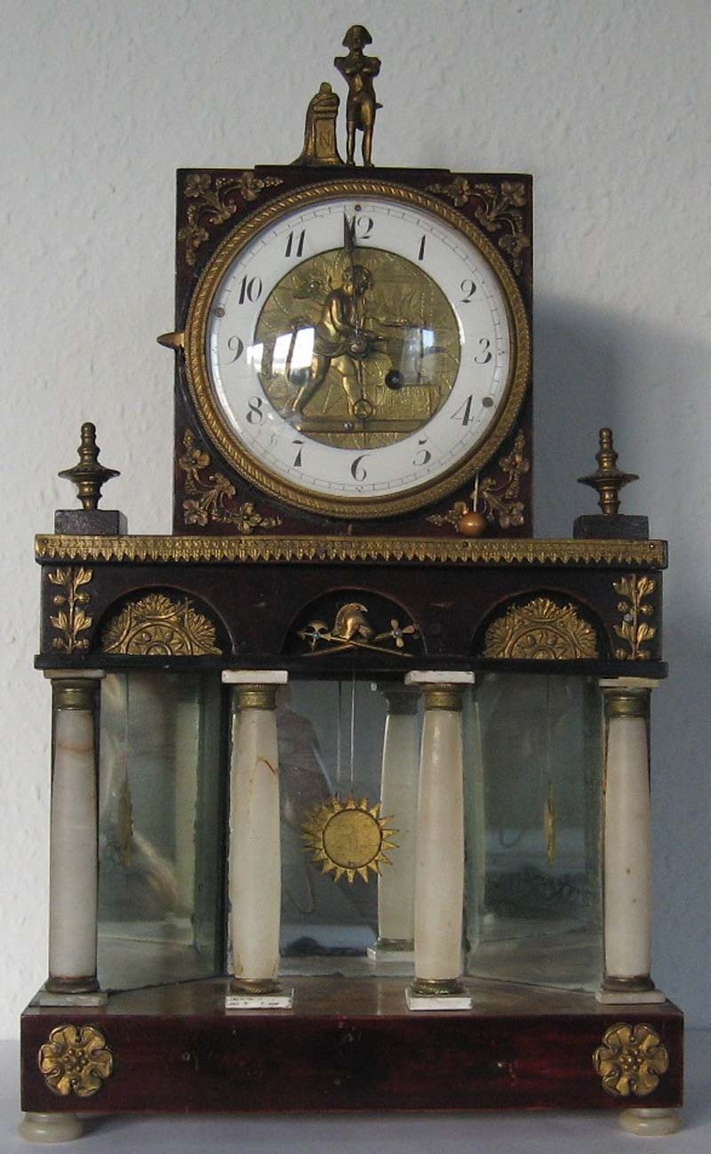 Empire Stutz-Uhr (Kleist-Museum Frankfurt (Oder) CC BY-NC-SA)