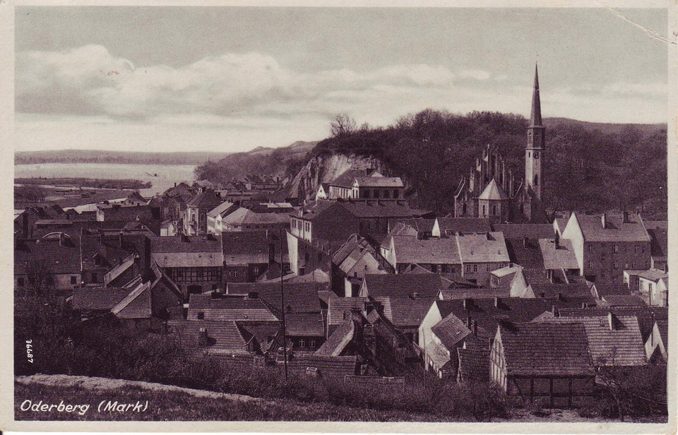 Postkarte Oderberg, Stadtansicht mit Kirche vom Geistberg, Anf./Mitte 20. Jh. (Binnenschifffahrtsmuseum Oderberg CC BY-NC-SA)