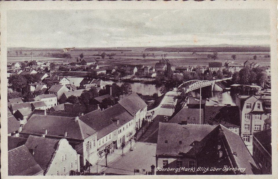 Postkarte Oderberg, Blick Richtung Brücke vom Albrechtsberg, 1930er - 1950er Jahre (Binnenschifffahrtsmuseum Oderberg CC BY-NC-SA)
