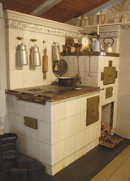 Küchenherd (Ofen- und Keramikmuseum Velten CC BY-NC-SA)