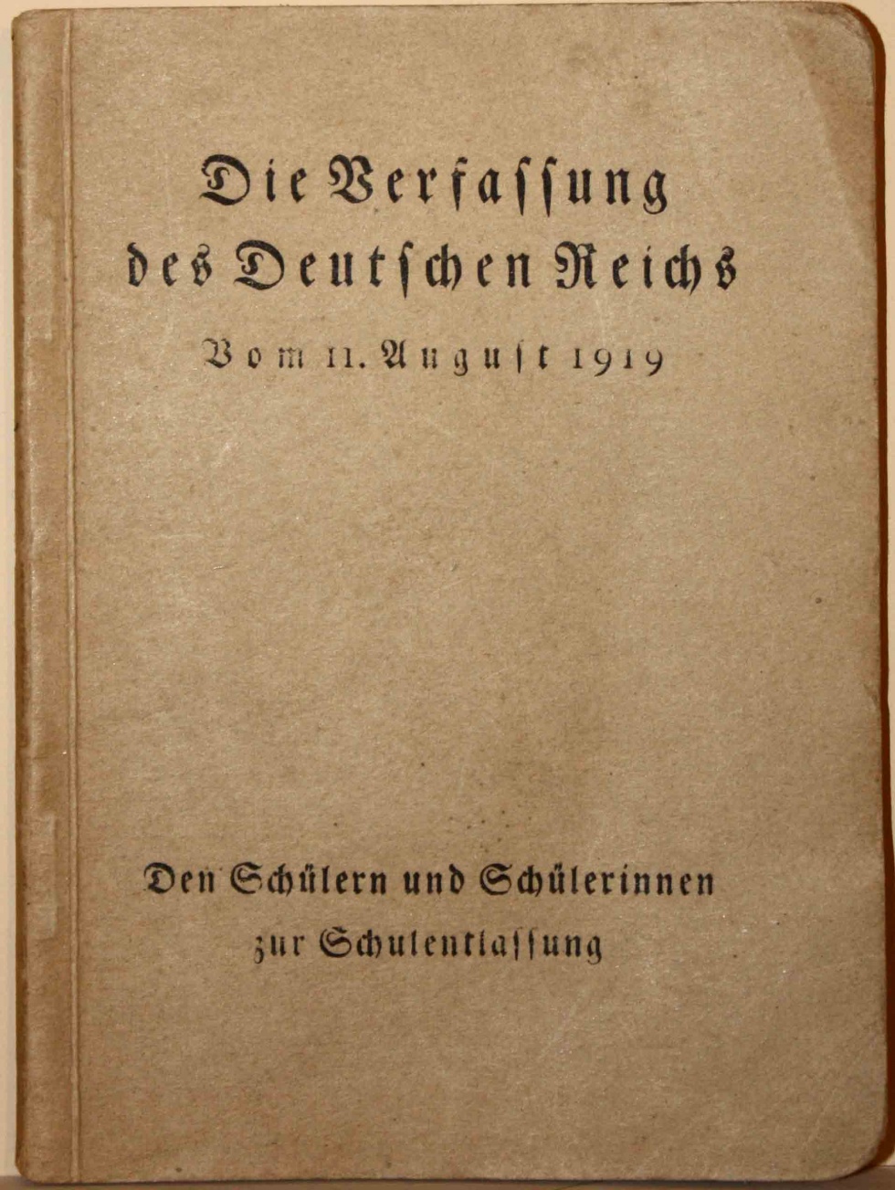 &quot;Die Verfassung des Deutschen Reichs&quot;, 1919 (Kurt Tucholsky Literaturmuseum CC BY-NC-SA)