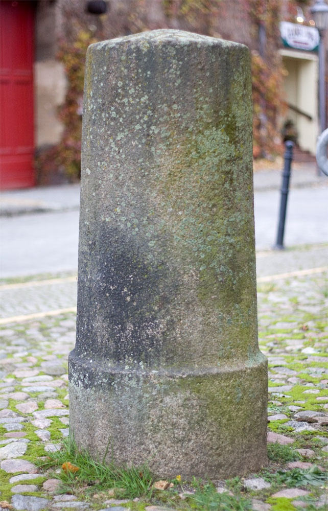 Preußischer Rundsockelstein (Alte Posthalterei - Museum Beelitz CC BY-NC-SA)