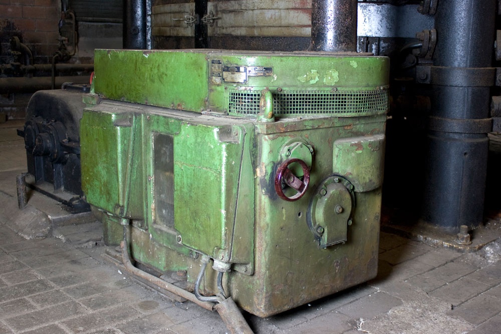 Drehstrom - Nebenschlussmotor (Technisches Denkmal Brikettfabrik  CC BY-NC-SA)