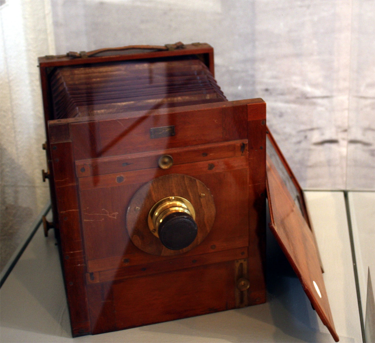 Plattenkamera (Alfred Wegener Museum CC BY-NC-SA)