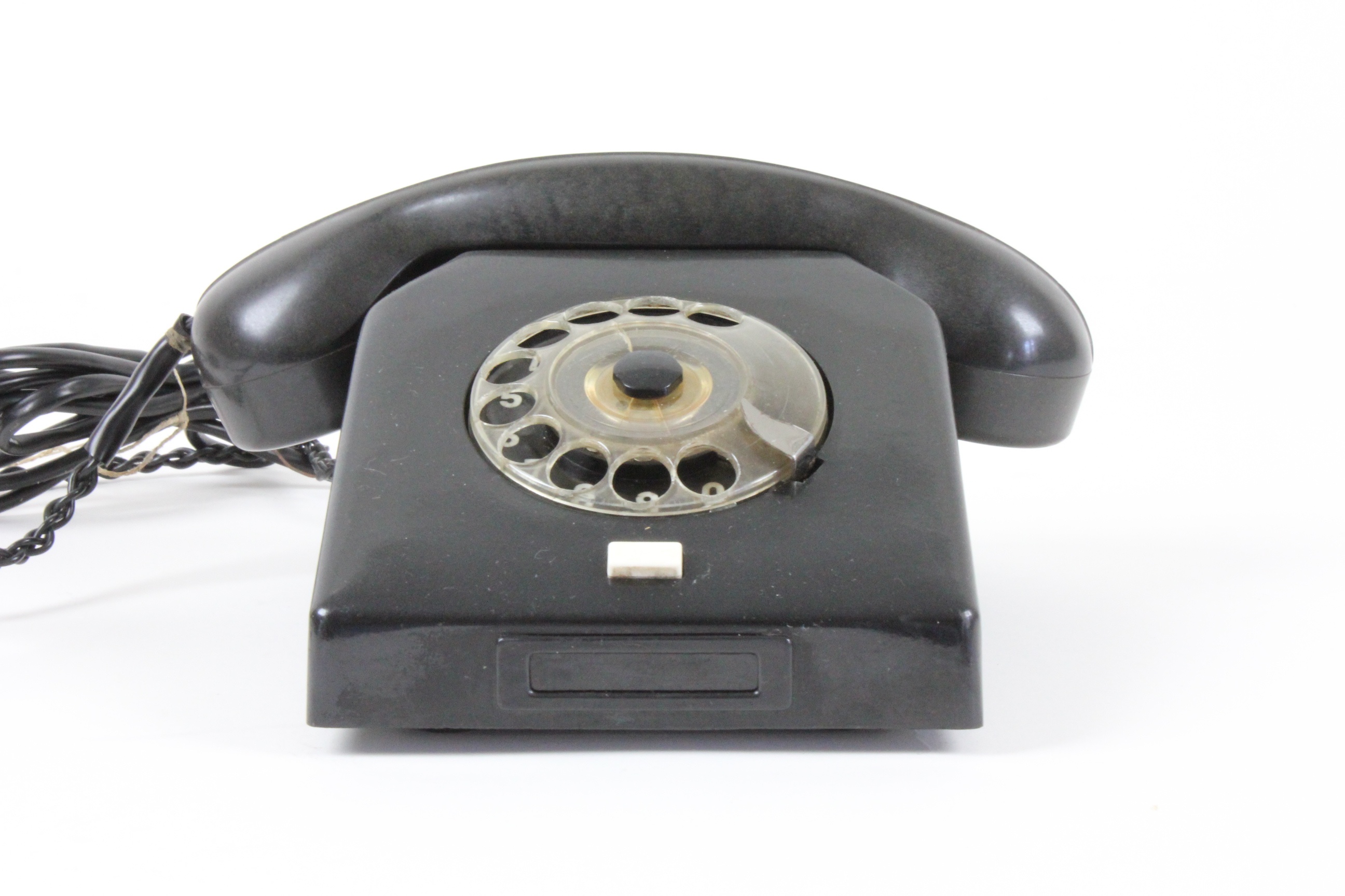 Telefonapparat "W 58" (Museum Utopie und Alltag. Alltagskultur und Kunst aus der DDR CC BY-NC-SA)